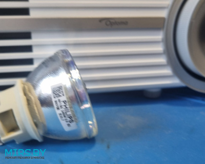 Замена лампы проектор Optoma UHD50 (VDUHDUZ) 4K Ultra HD Home Cinema